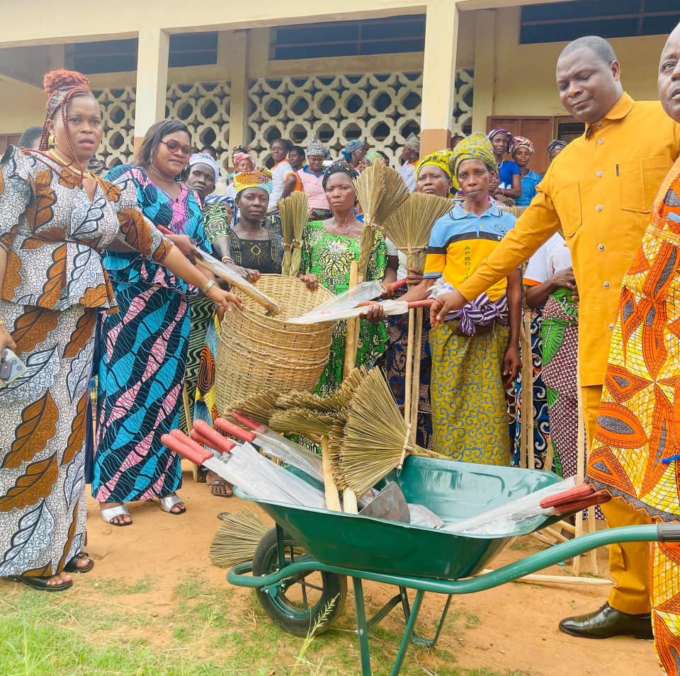 Image Materialisee De Don De Materiels