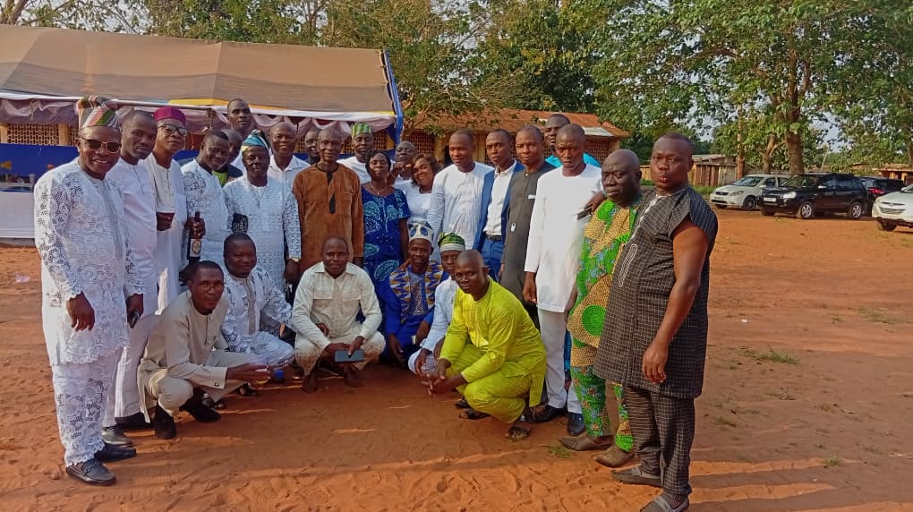 LEmerite Enseignant Paulin Edah Celebre