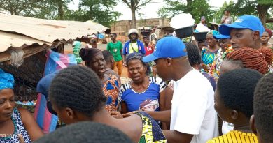 Yacinthe Gbéhoundji et la Marque Wadagni galvanisent le marché de Djakotomey pour le duo Wadagni–Talata