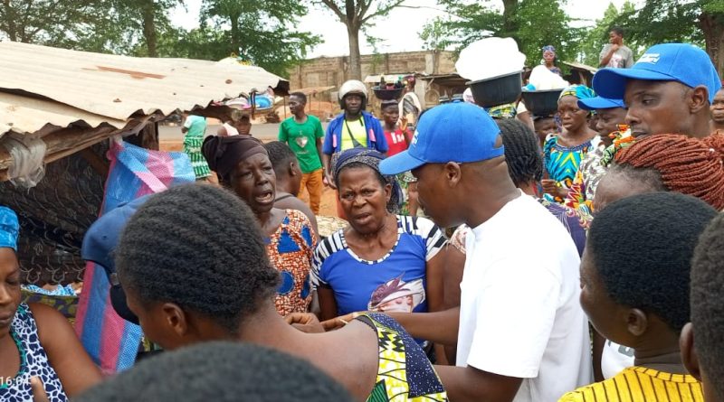 Yacinthe Gbéhoundji et la Marque Wadagni galvanisent le marché de Djakotomey pour le duo Wadagni–Talata