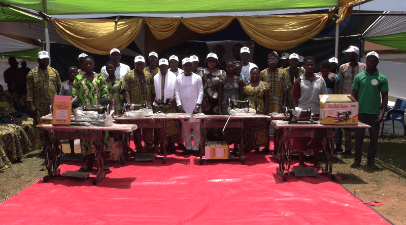 ‎Pour un fort taux de participation au scrutin du 12 avril : Romaric Bessan mobilise les femmes et jeunes de Dévé/Dogbo
