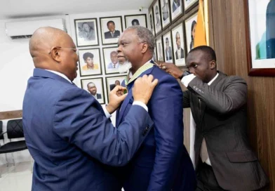 Distinction internationale : Édouard Loko fait Commandeur de l’Ordre du Mérite de la Communication de Côte d’Ivoire