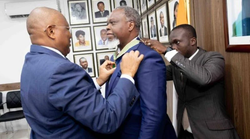 Distinction internationale : Édouard Loko fait Commandeur de l’Ordre du Mérite de la Communication de Côte d’Ivoire
