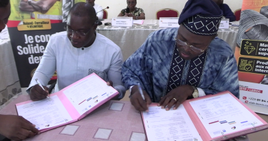 Partenariat Mairie de Ouidah / SIAB : Un don de tôles pour l’éducation et la gouvernance de proximité