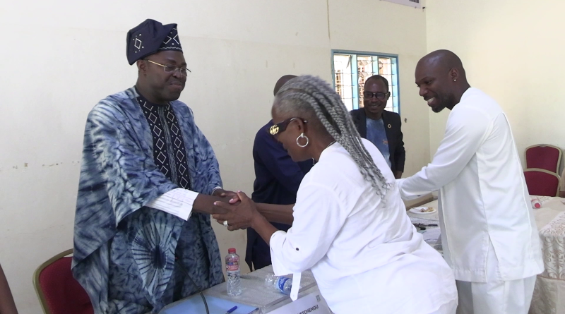 Ouidah, deux Afro-descendants intègrent leur terre d’origine : Le maire Christian Houétchénou préside une cérémonie chargée d’émotion
